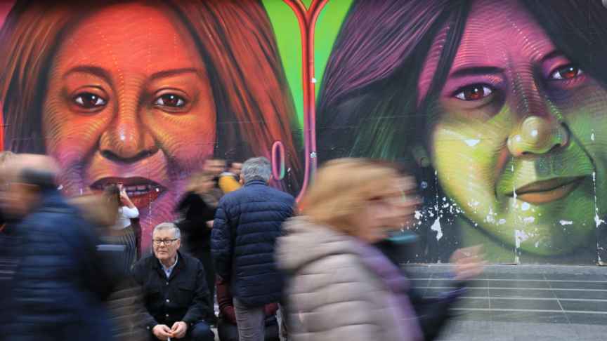Un mural del artista Spok en Gran Vía (Madrid) rinde homenaje a Rafaela Pimentel, María de la Fuente, Silvia González y Paloma Pastor.