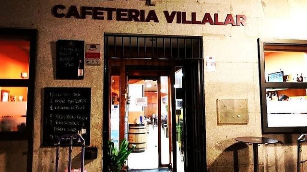 Entrada de Cafetería Villalar.