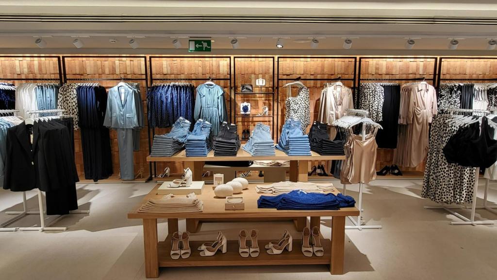 Imagen de la renovada tienda de Mango en Maisonnave.