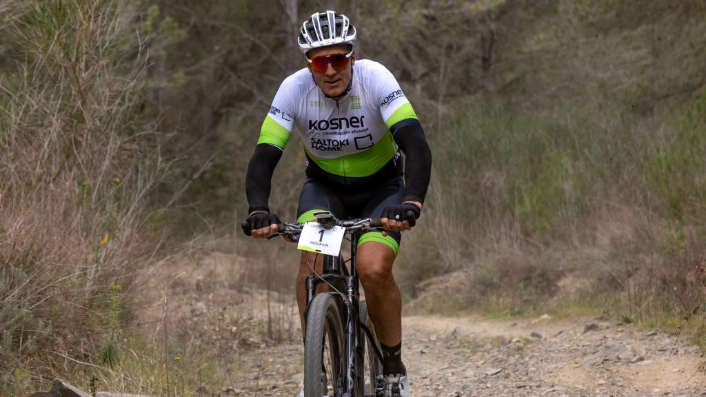 Miguel Indurain prepara la Titan Desert con el equipo Kosner - Saltoki Home