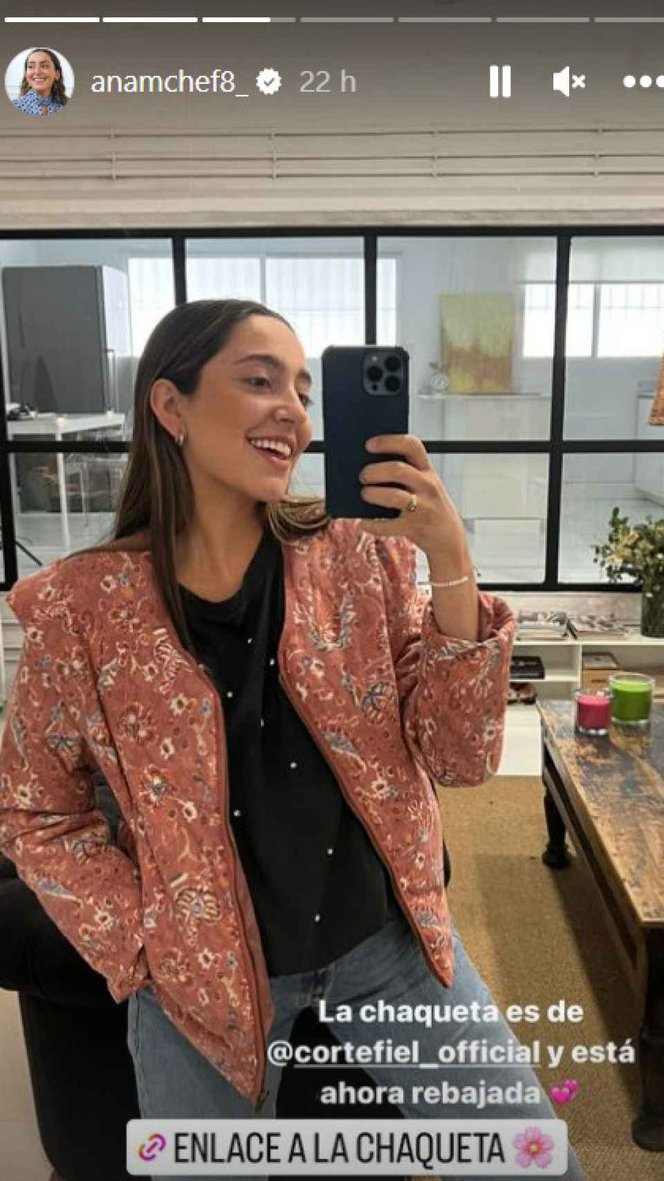 Ana Iglesias mostró los detalles de su 'look' en sus 'stories' de Instagram.