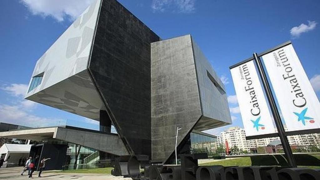 Diseño de Carme Pinós para el CaixaForum Zaragoza.