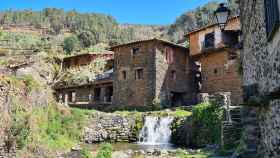 Este es el pueblo de España repleto de cascadas que tienes que visitar una vez en la vida
