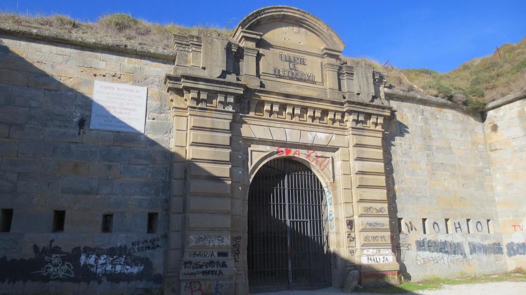 Fachada de la prisión de San Cristóbal, en el monte Ezkaba, Navarra.