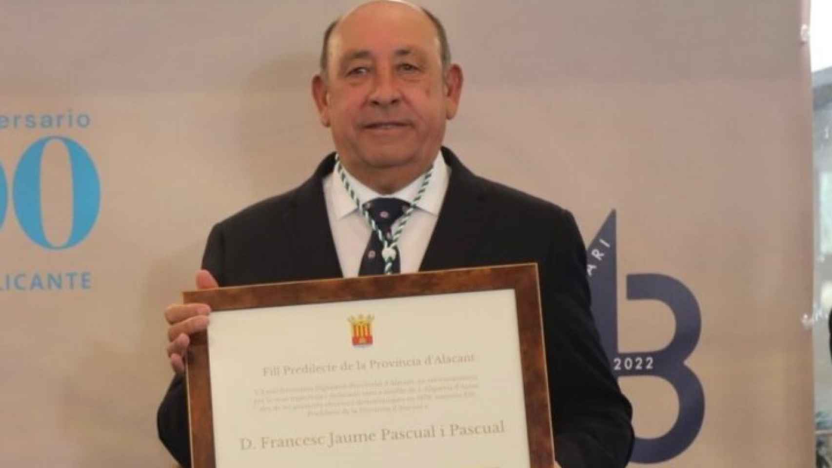 Jaume Pascual cuando recogió en noviembre de 2022 el título de Hijo Predilecto de la provincia otorgado por la Diputación.