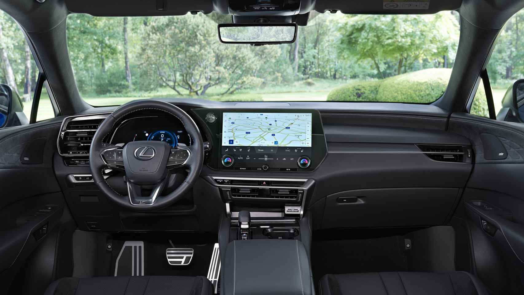 El Lexus RX incorpora una pantalla multimedia de 14 pulgadas.