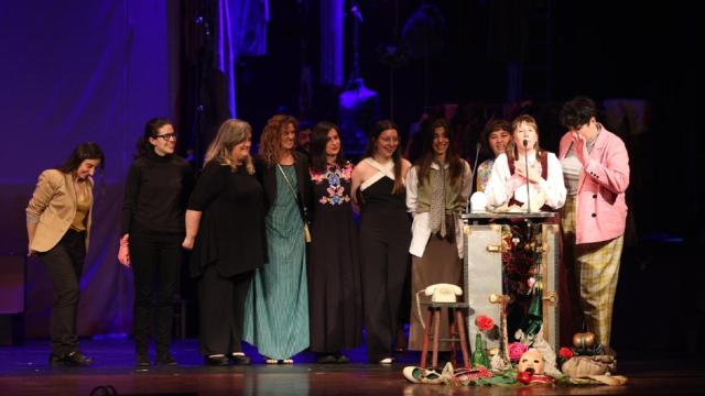 ‘As que limpan’ se llevó el galardón a mejor espectáculo en los Premios de Teatro María Casares.
