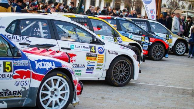 Coches en una edición anterior del rally de A Coruña