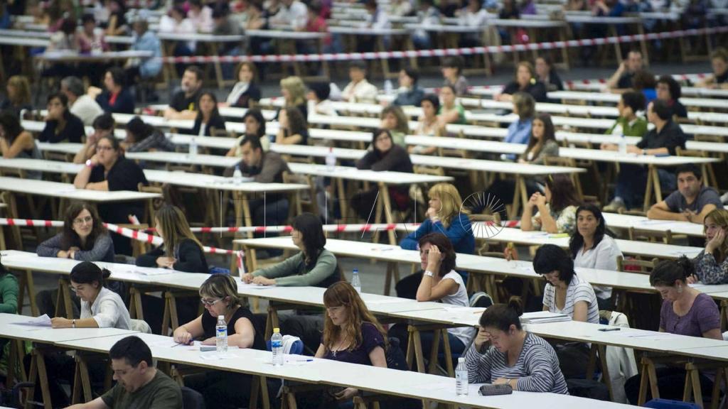 Examen en unas oposiciones, en imagen de archivo.