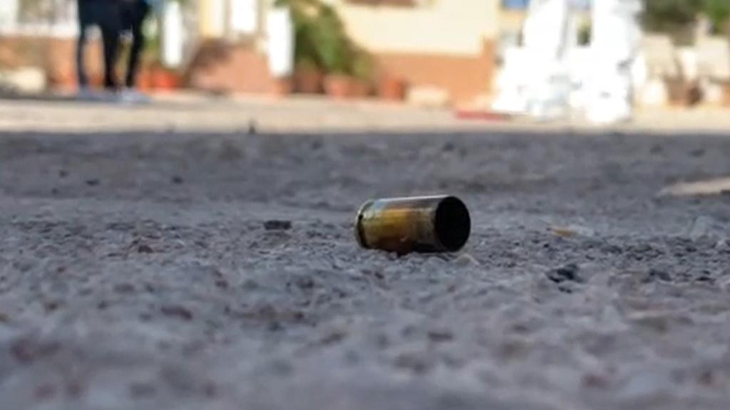 Imagen de un casquillo de bala recogido durante la operación en El Moralet, en la que cuatro agentes resultaron heridos.
