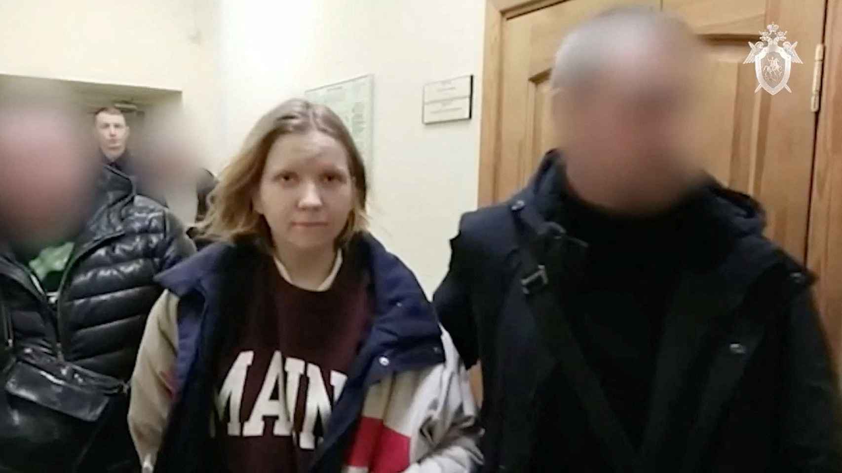 Momento de la detención de Darya Trepova, sospechosa del atentado de San Petersburgo.