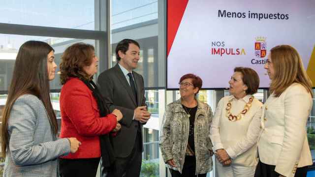 El presidente de la Junta de Castilla y León, Alfonso Fernández Mañueco, participa en el acto de presentación de las deducciones fiscales en la campaña del IRPF 2022 para los contribuyentes de Castilla y León