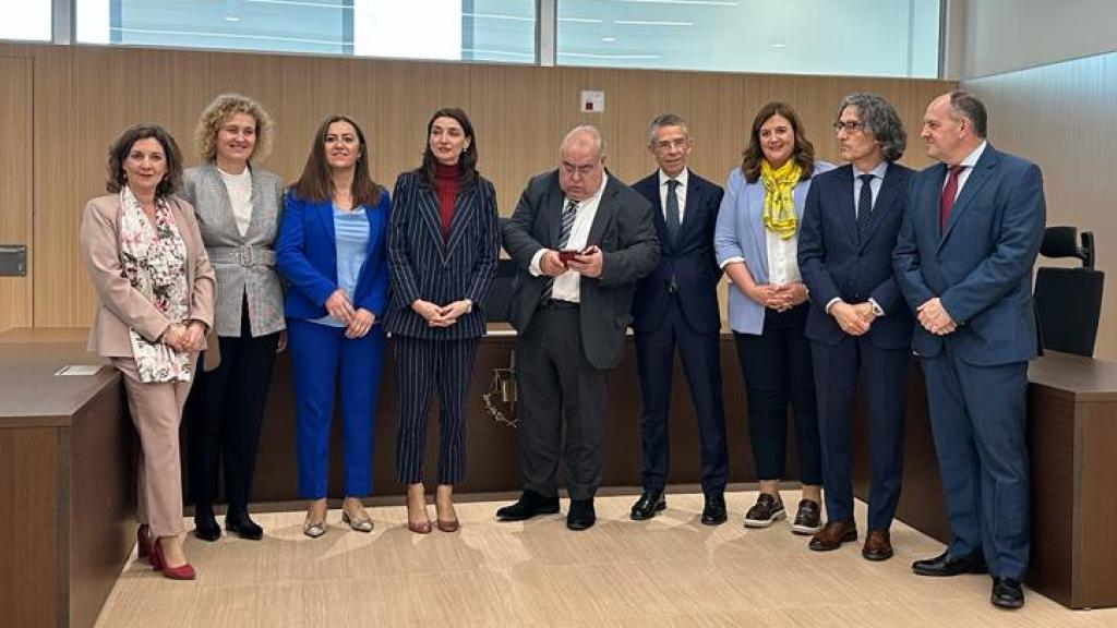 La ministra de Justicia, Pilar Llop, junto a otras autoridades durante la inauguración del nuevo edificio de los Juzgados de Segovia