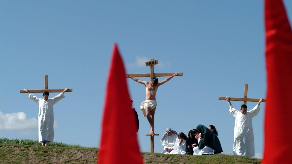 Viacrucis Juvenil en Fresno