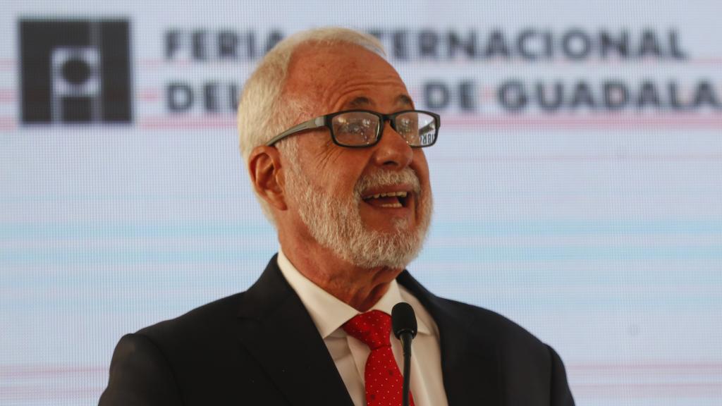 Imagen del pasado abril del presidente de FIL, Raúl Padilla López. Foto: Francisco Guasco (Efe)