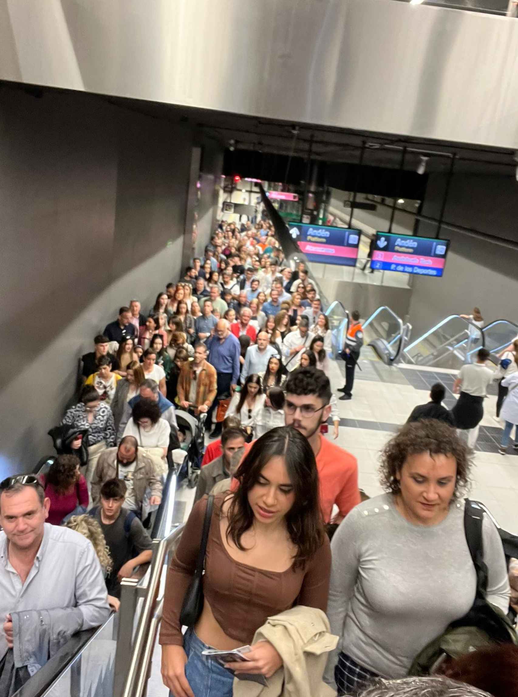 Masiva afluencia en el Metro de Málaga.