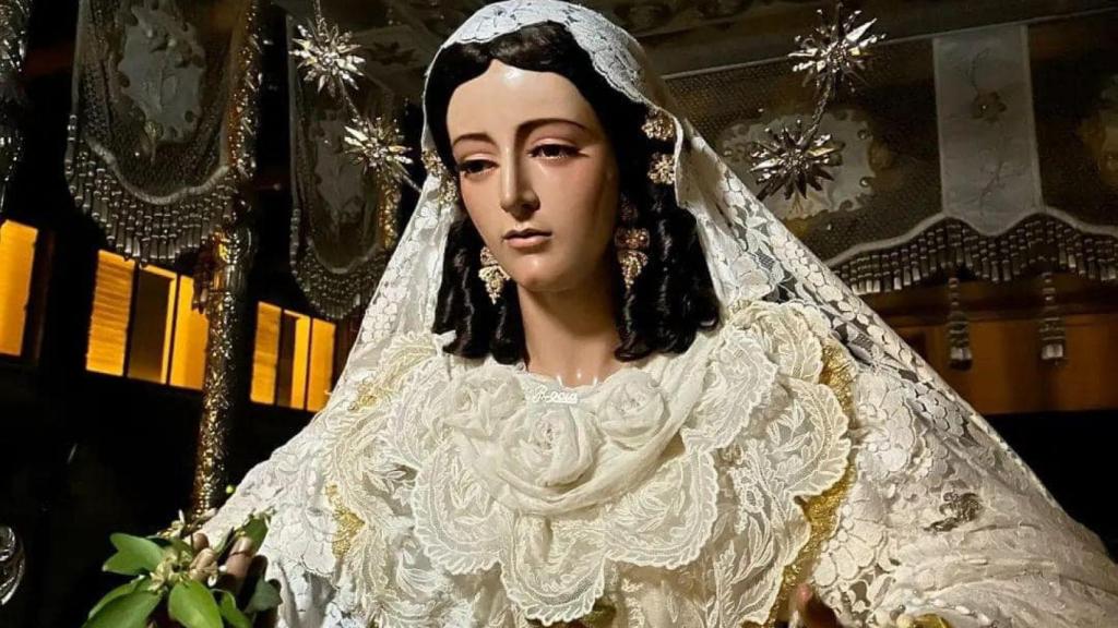 La Virgen del Rocío de Vélez-Málaga.