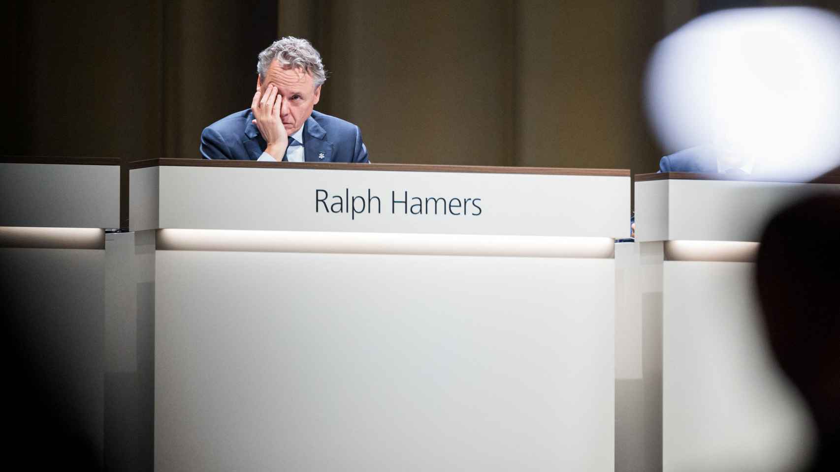 El ex consejero delegado de UBS, Ralph Hamers, durante la junta general de accionistas del banco celebrada este miércoles.