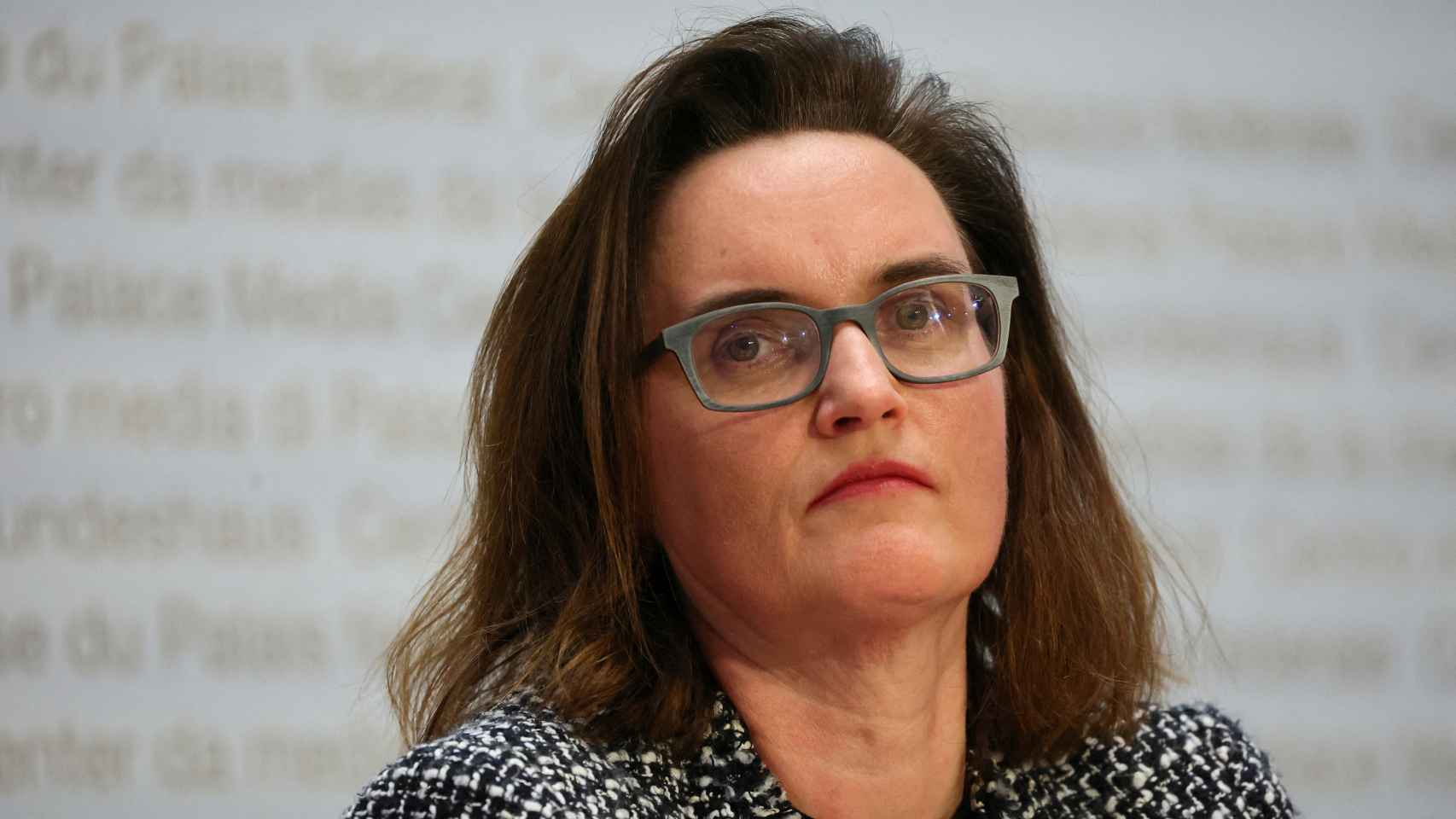 Marlene Amstad, presidenta de la FINMA, durante la rueda de prensa sobre la venta de emergencia de Credit Suisse a UBS el pasado 19 de marzo.