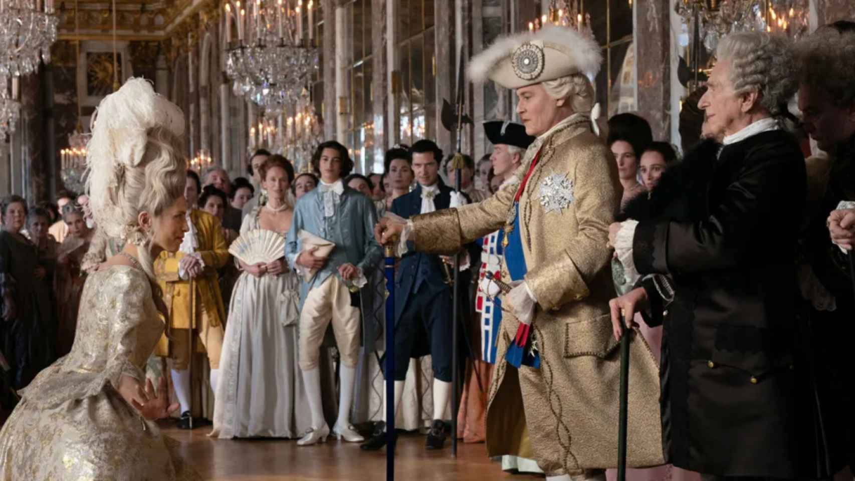 Maïwenn como Jeanne du Barry y Johnny Depp como Luis XV en 'Jeanne du Barry'