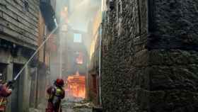 Un incendio en La Alberca afecta a siete viviendas, tres de ellas habitadas, y deja siete personas desalojadas