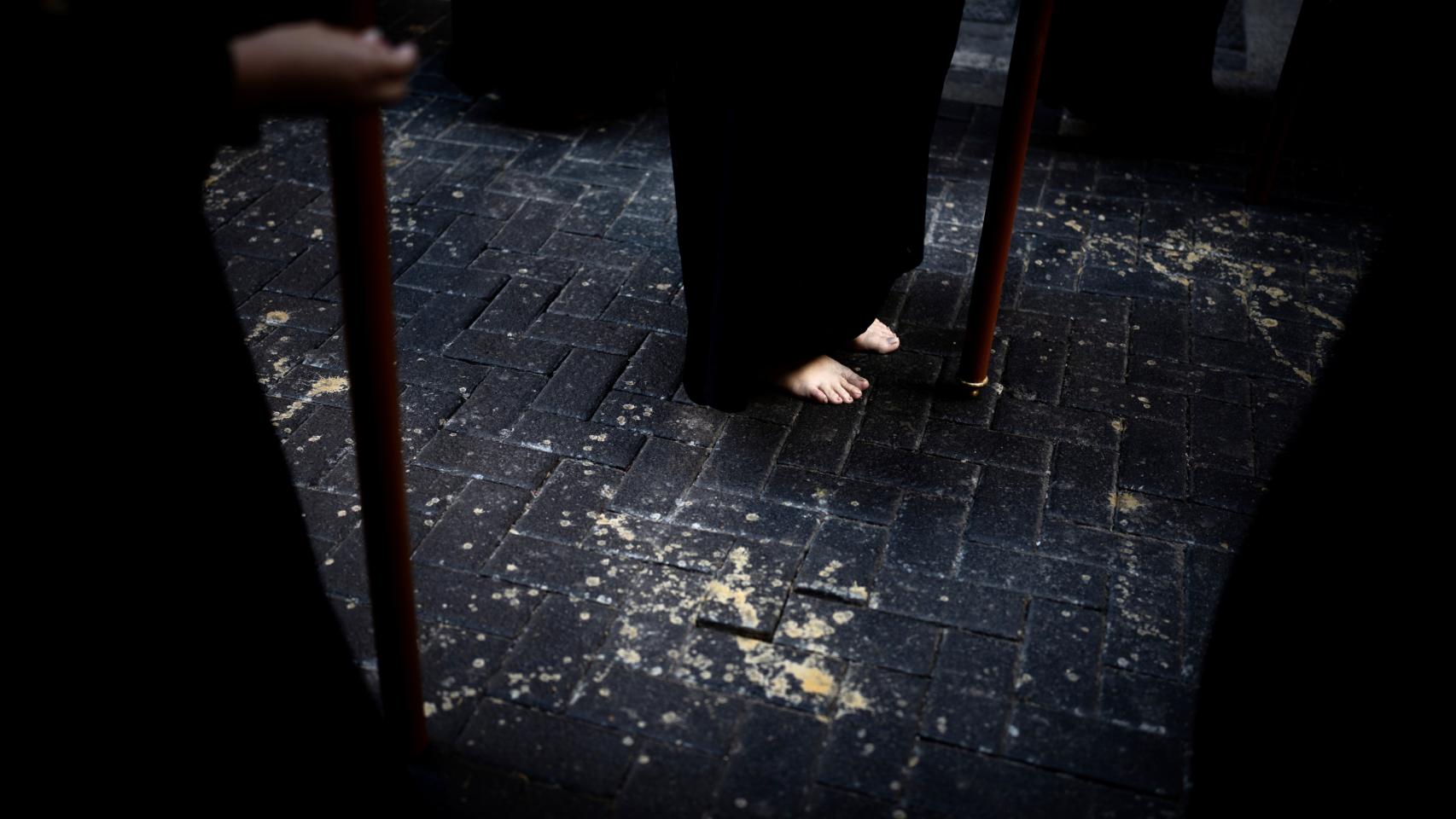 La cera en el suelo.