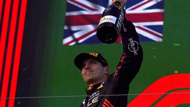 Verstappen celebra su triunfo en el Gran Premio de Australia.