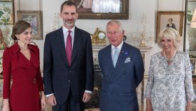 Los reyes de España, Felipe VI y Letizia, durante un viaje de Estado a Londres en julio de 2017, con Carlos III y Camilla.