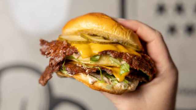 La Big Smash, la hamburguesa más nueva de Basics by Goiko.