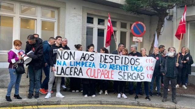 Protesta de los trabajadores del Abente y Lago