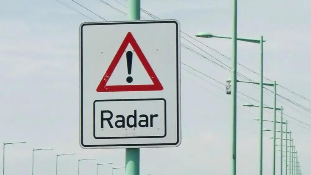 Señal de radar próximo.