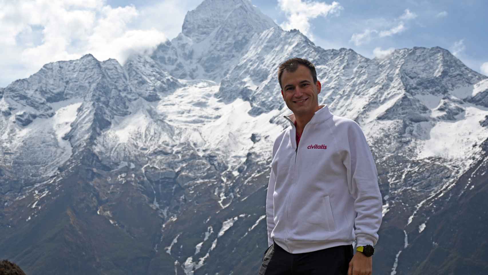 Alberto en una visita a El Everest