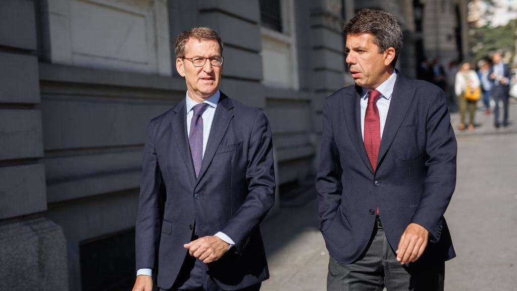 Feijóo y Carlos Mazón, presidente del PP en la Comunidad Valenciana, este jueves en Madrid.