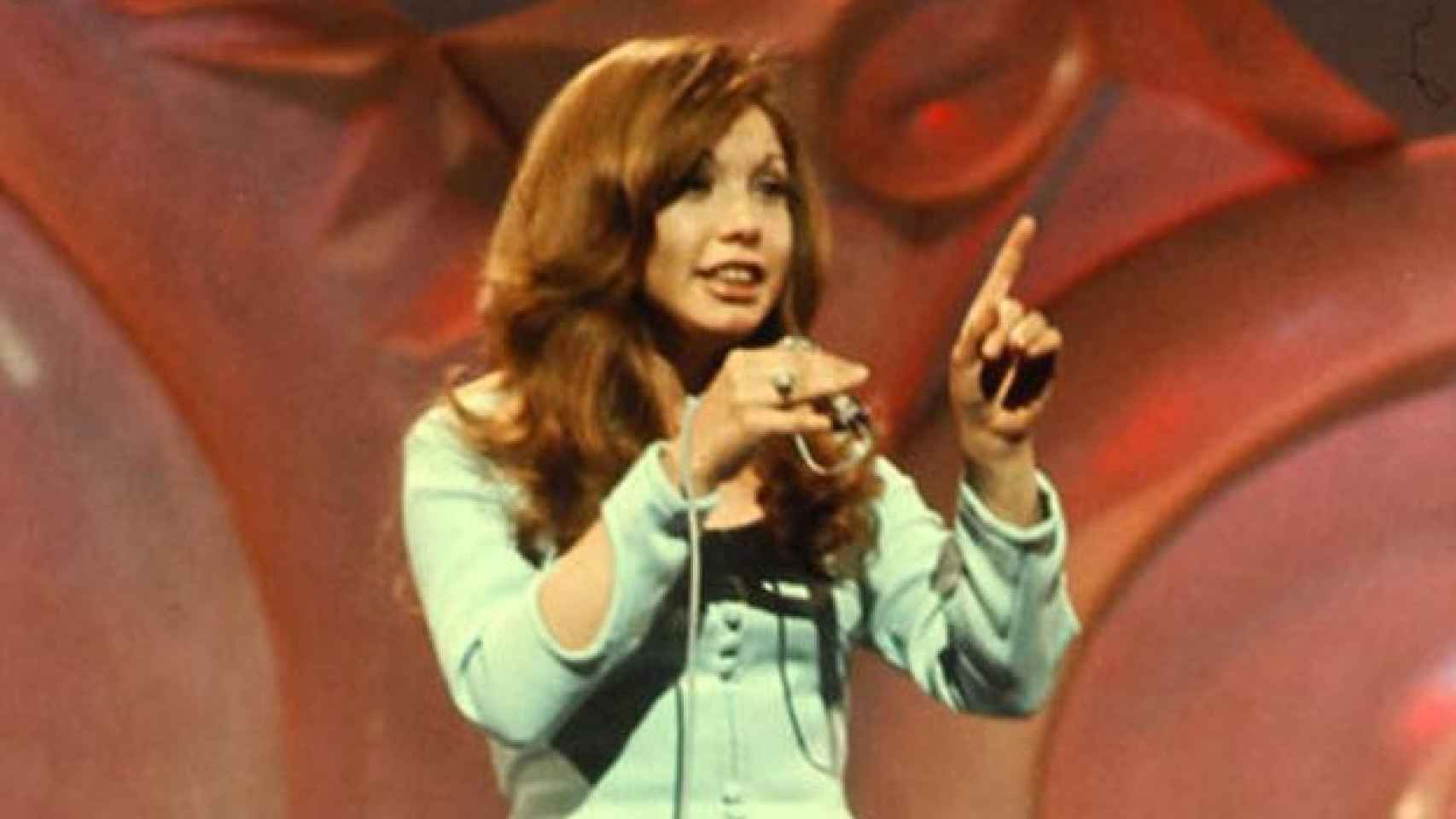 Karina, participando en Eurovisión en 1971.