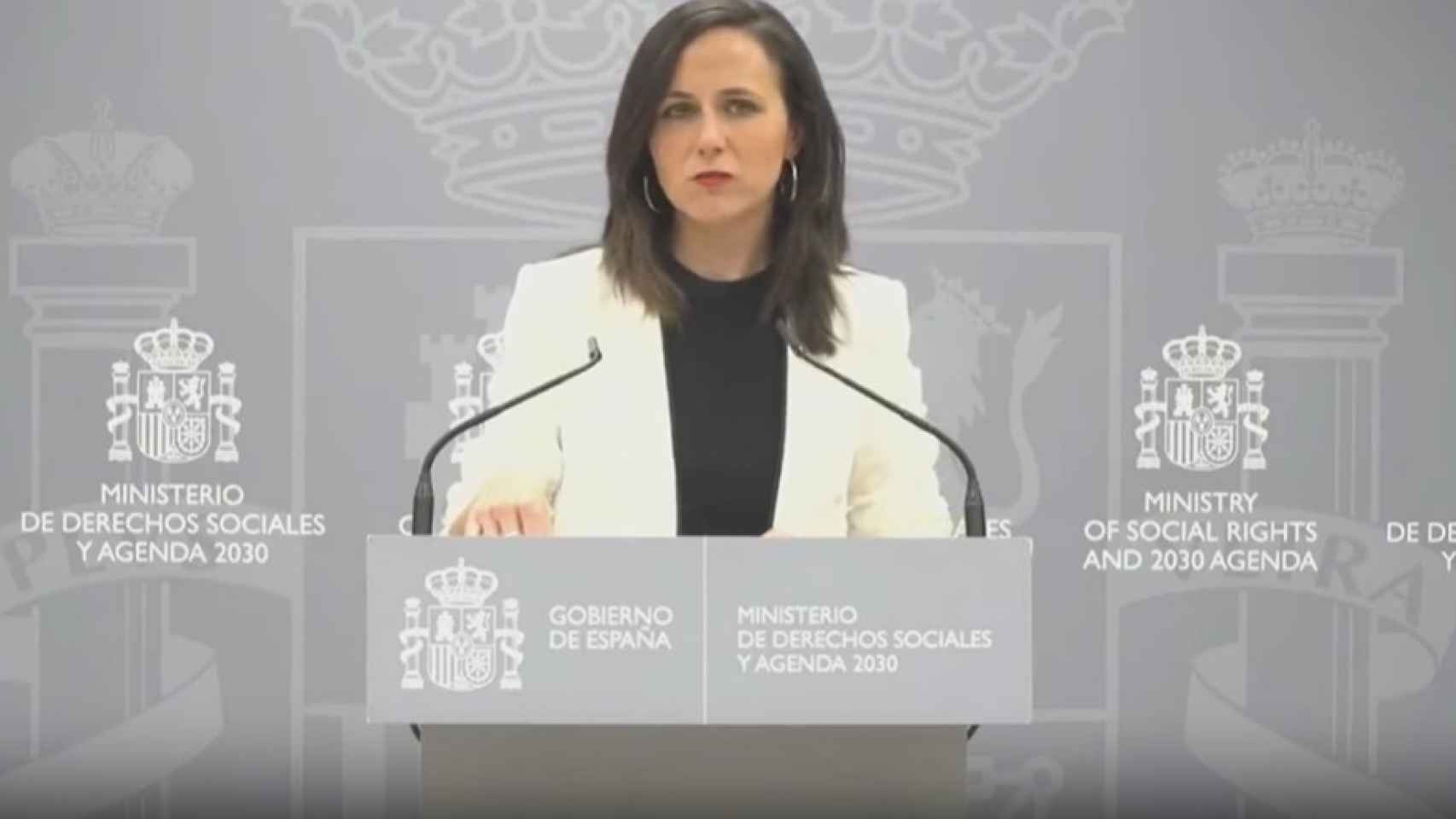 La secretaria general de Podemos y ministra de Derechos Sociales, Ione Belarra, explica la Ley de Vivienda este viernes.