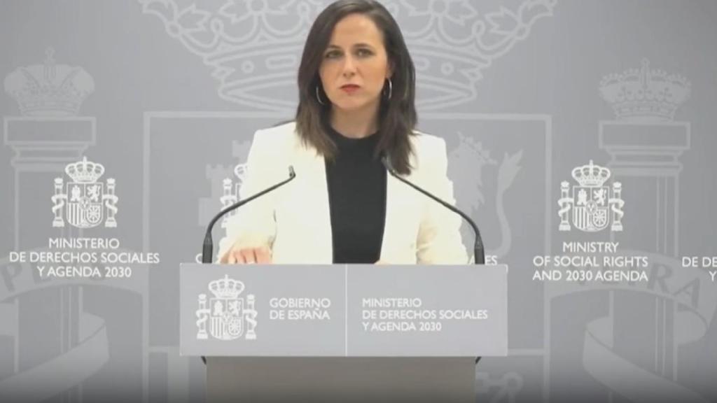 La secretaria general de Podemos y ministra de Derechos Sociales, Ione Belarra, explica la Ley de Vivienda este viernes.