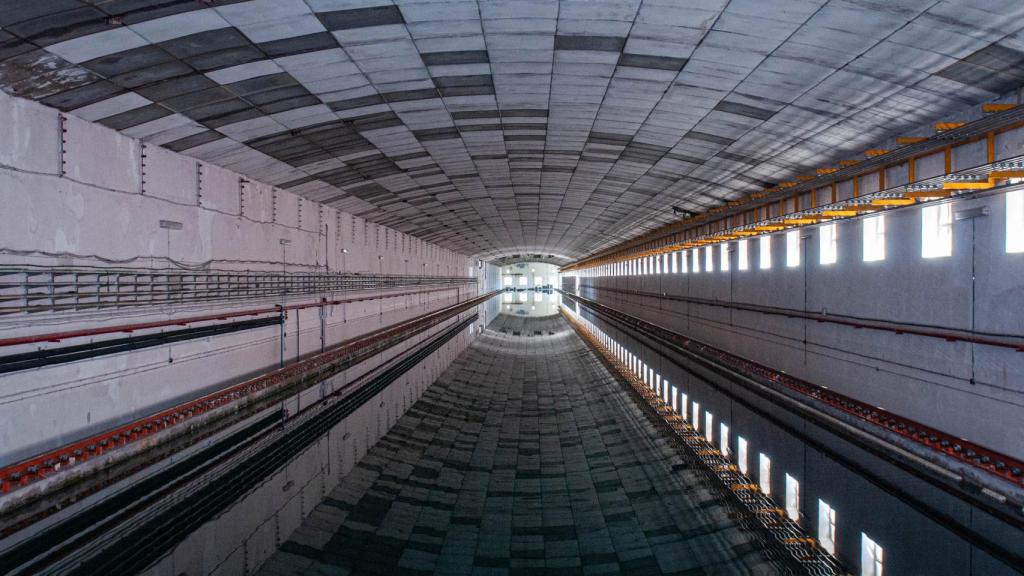 El Canal de Aguas Tranquilas, una inmensa masa de agua con el volumen de 14 piscinas olímpicas.