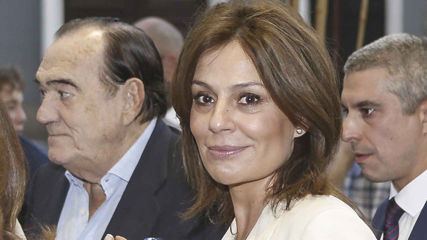 Nuria González junto a su marido, Fernando Fernández Tapias, en un acto público en 2017.