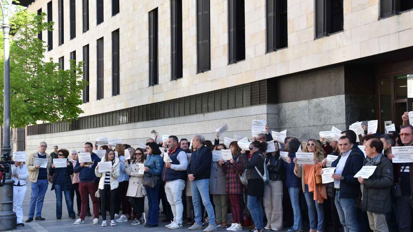 Manifestación ante los juzgados de Valladolid