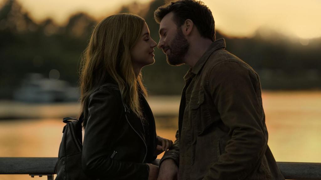 Ana de Armas y Chris Evans en 'Ghosting'