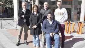 Parte del Grupo Municipal de Valladolid Toma La Palabra presentando la iniciativa