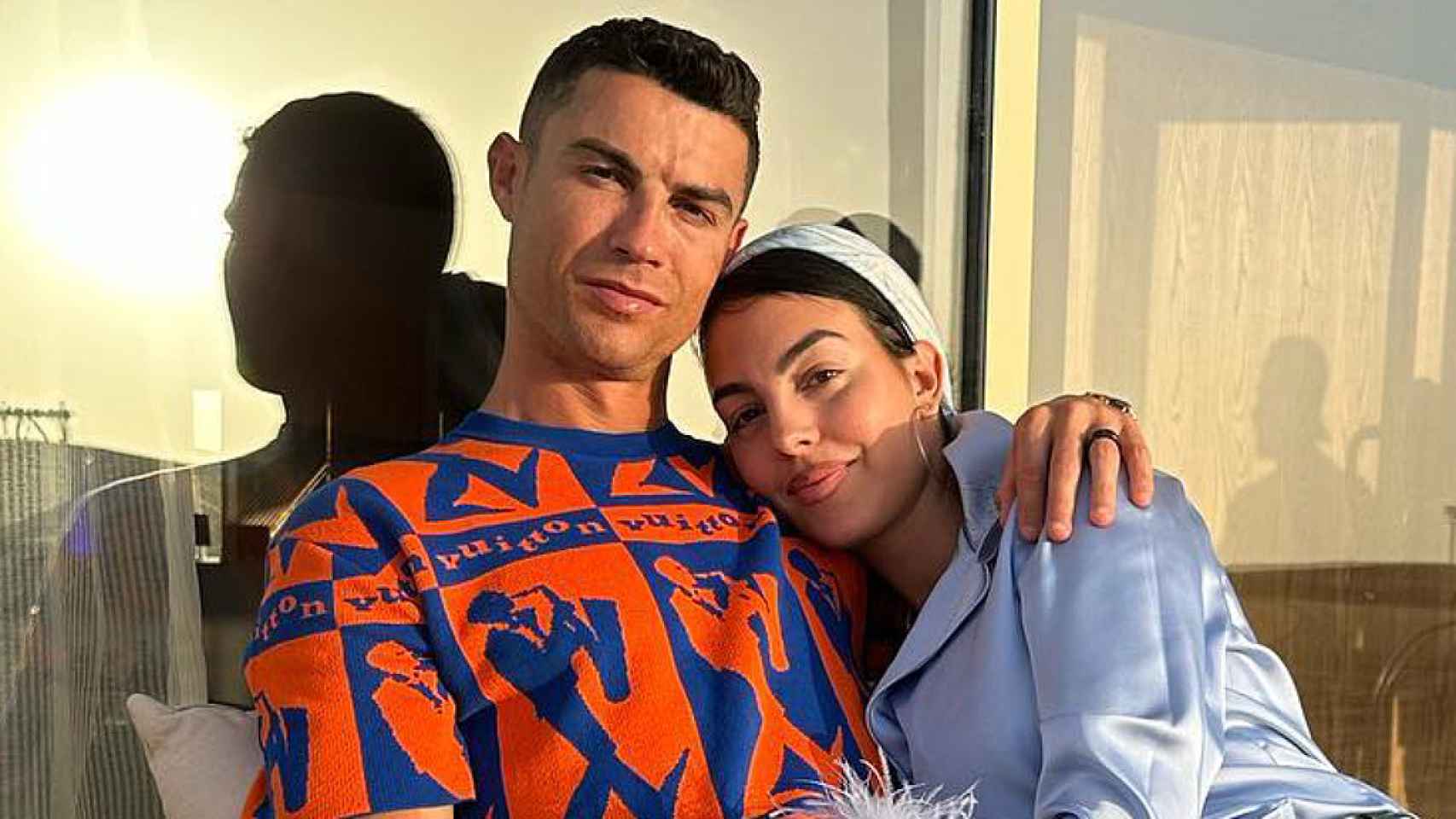 Georgina Rodríguez  y Cristiano Ronaldo, en una imagen compartida en las redes.