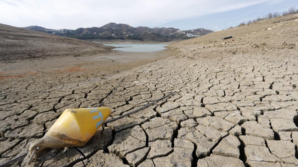 Un embalse afectado por la sequía.