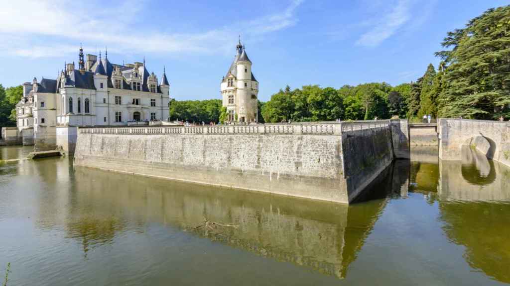 Castillo de Chenonceau (Chateau de Chenonceau) en el río Cher, valle del Loira, Francia