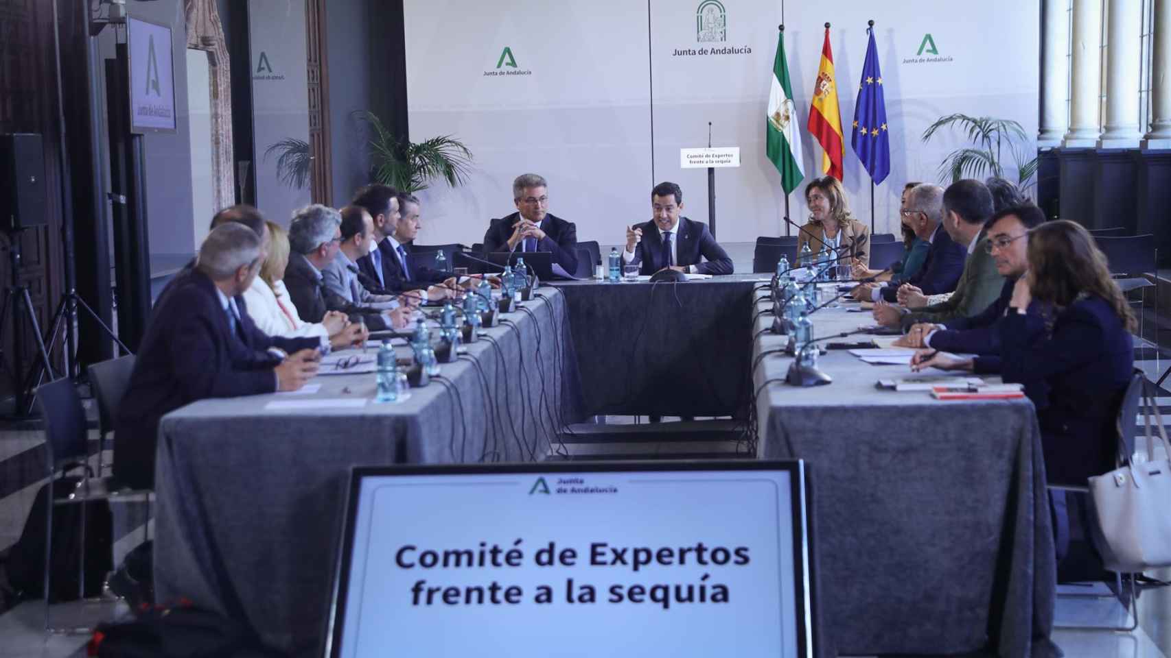 El presidente de la Junta de Andalucía, Juanma Moreno, preside el comité de expertos de la sequía.