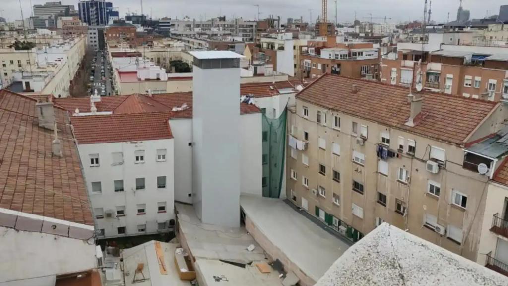 Vista aérea de la chimenea de la macrococina de Prosperidad.