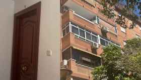 La vivienda y el bloque donde fallecieron las dos hermanas de Málaga.