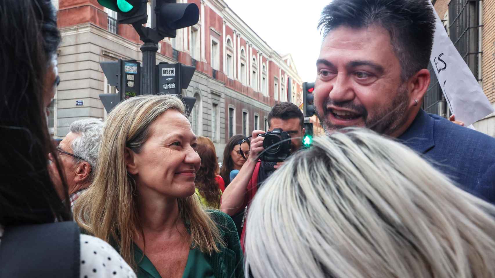Victoria Rosell y el dirigente de Izquierda Unida, Carlos Sánchez Mato, en la manifestación.