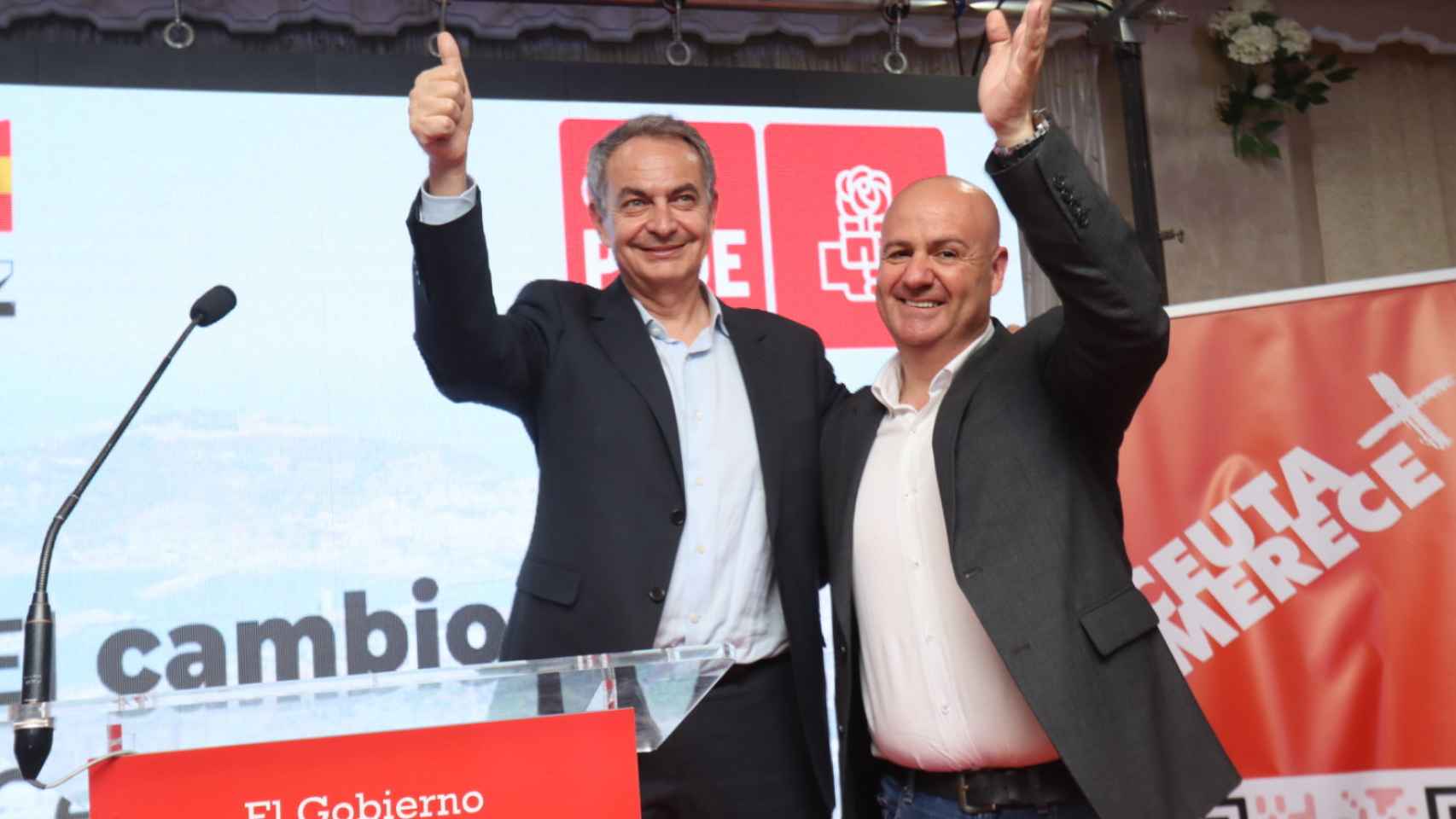 José Luis Rodríguez Zapatero y el candidato del PSOE en Ceuta, Juan Gutiérrez.
