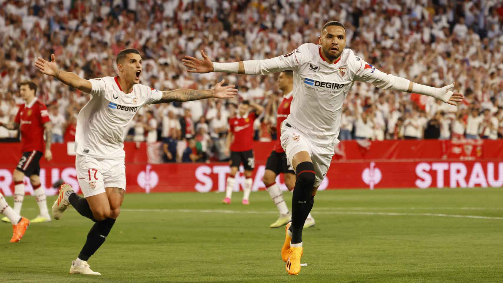 En-Nesyri celebra su segundo gol ante el United.